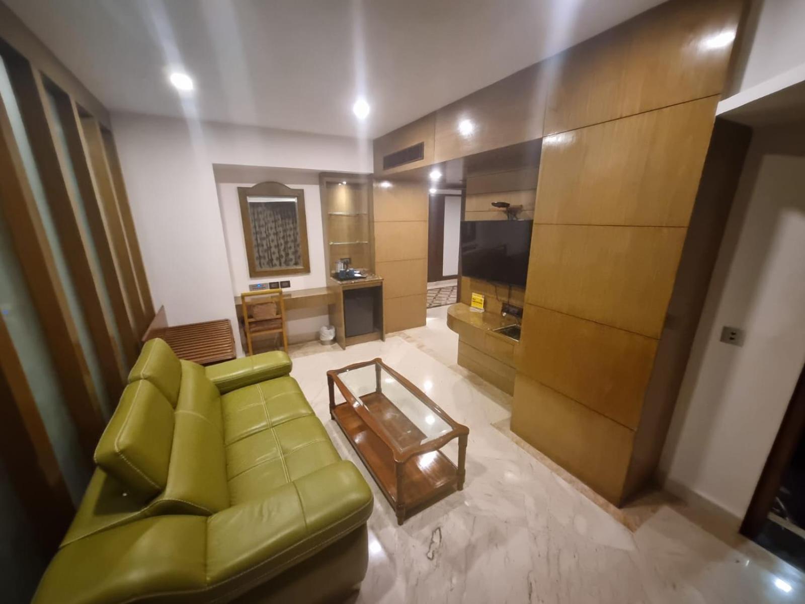 Hotel Benzz Park Chennai Zewnętrze zdjęcie
