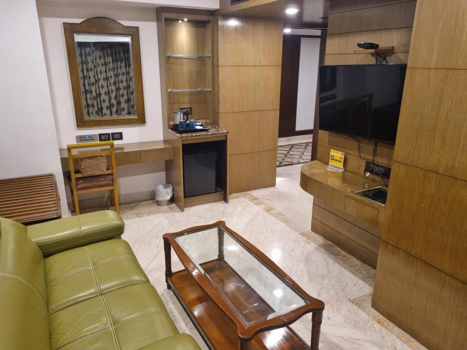 Hotel Benzz Park Chennai Zewnętrze zdjęcie