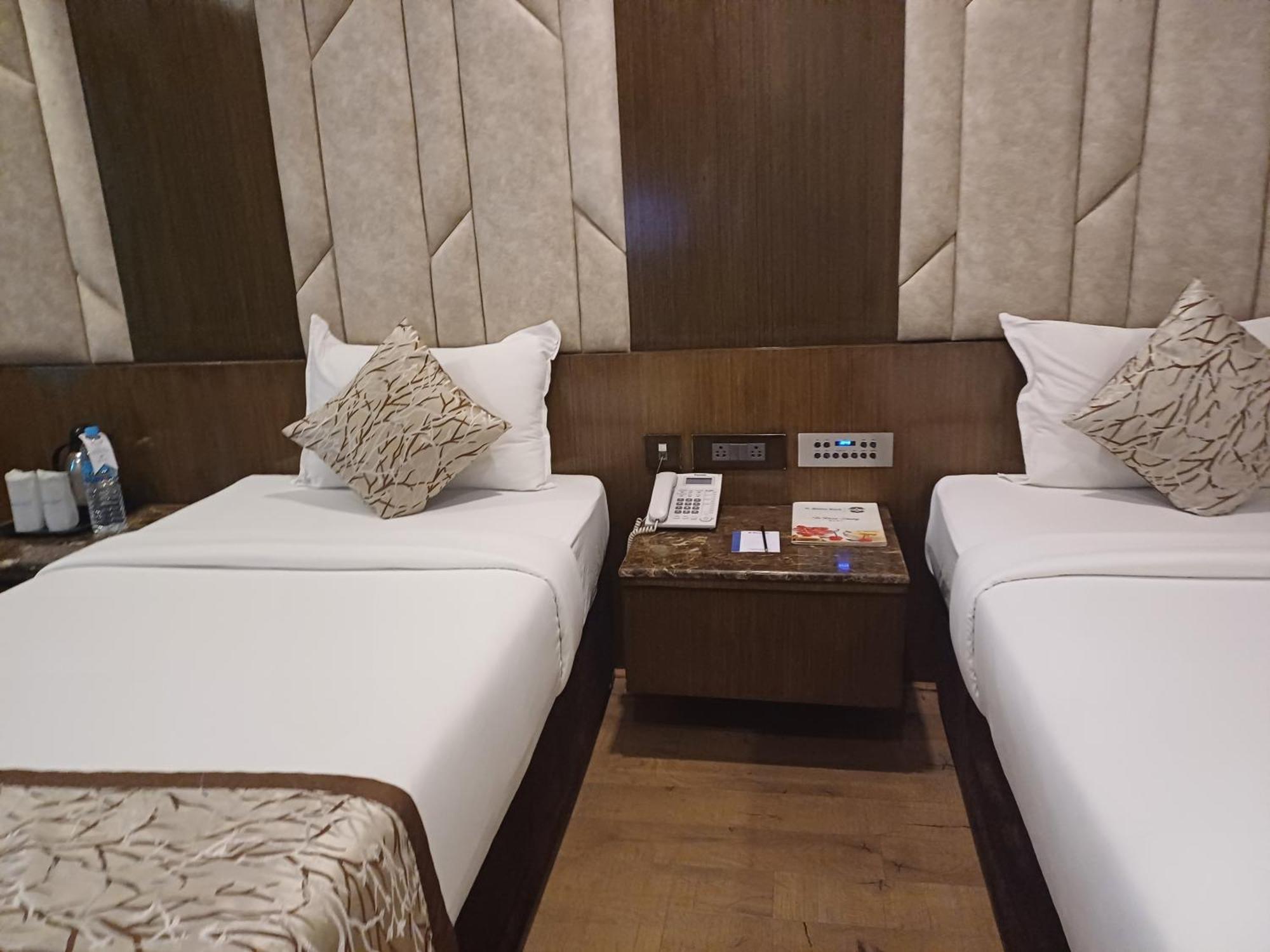 Hotel Benzz Park Chennai Zewnętrze zdjęcie