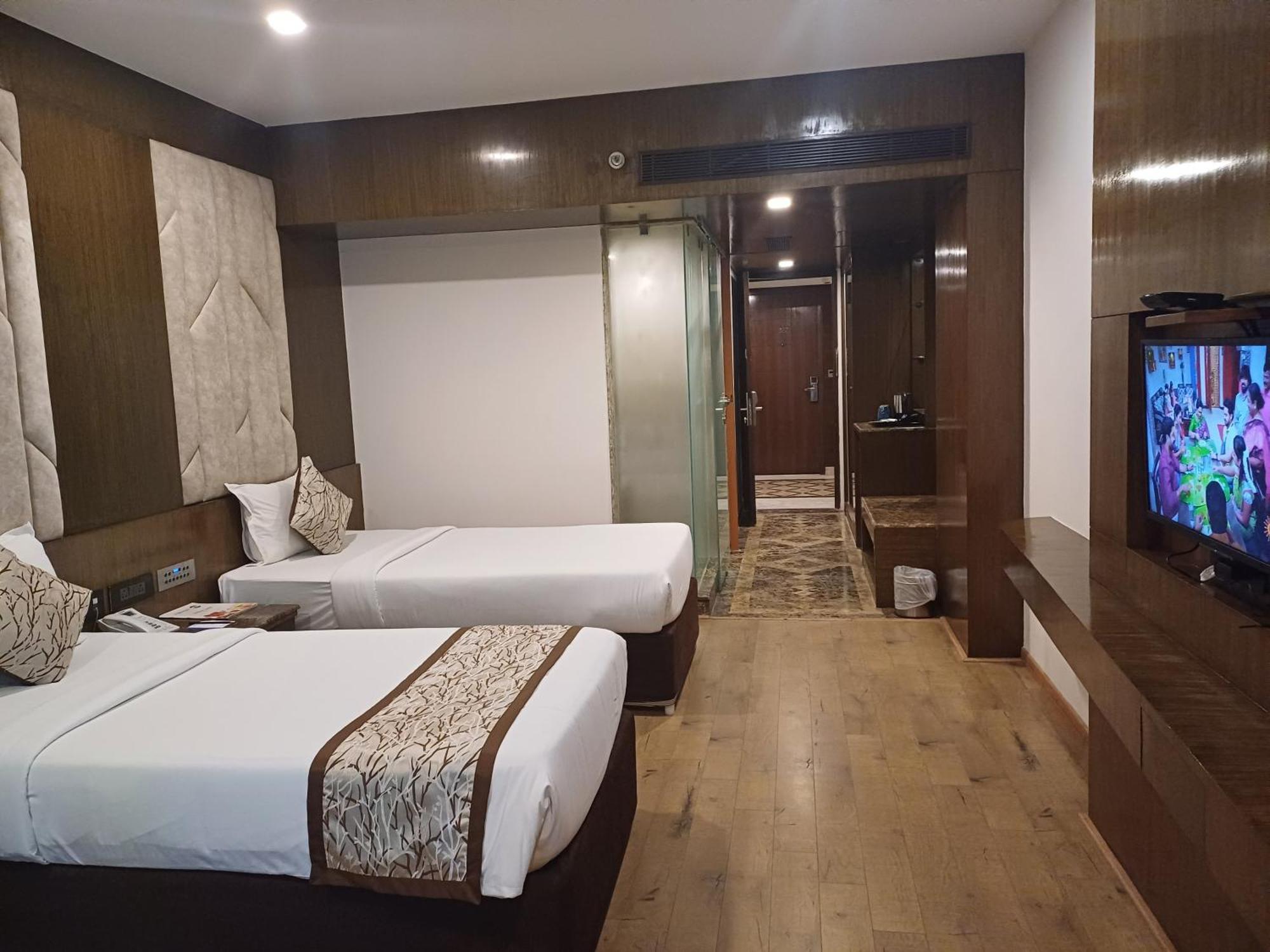 Hotel Benzz Park Chennai Zewnętrze zdjęcie