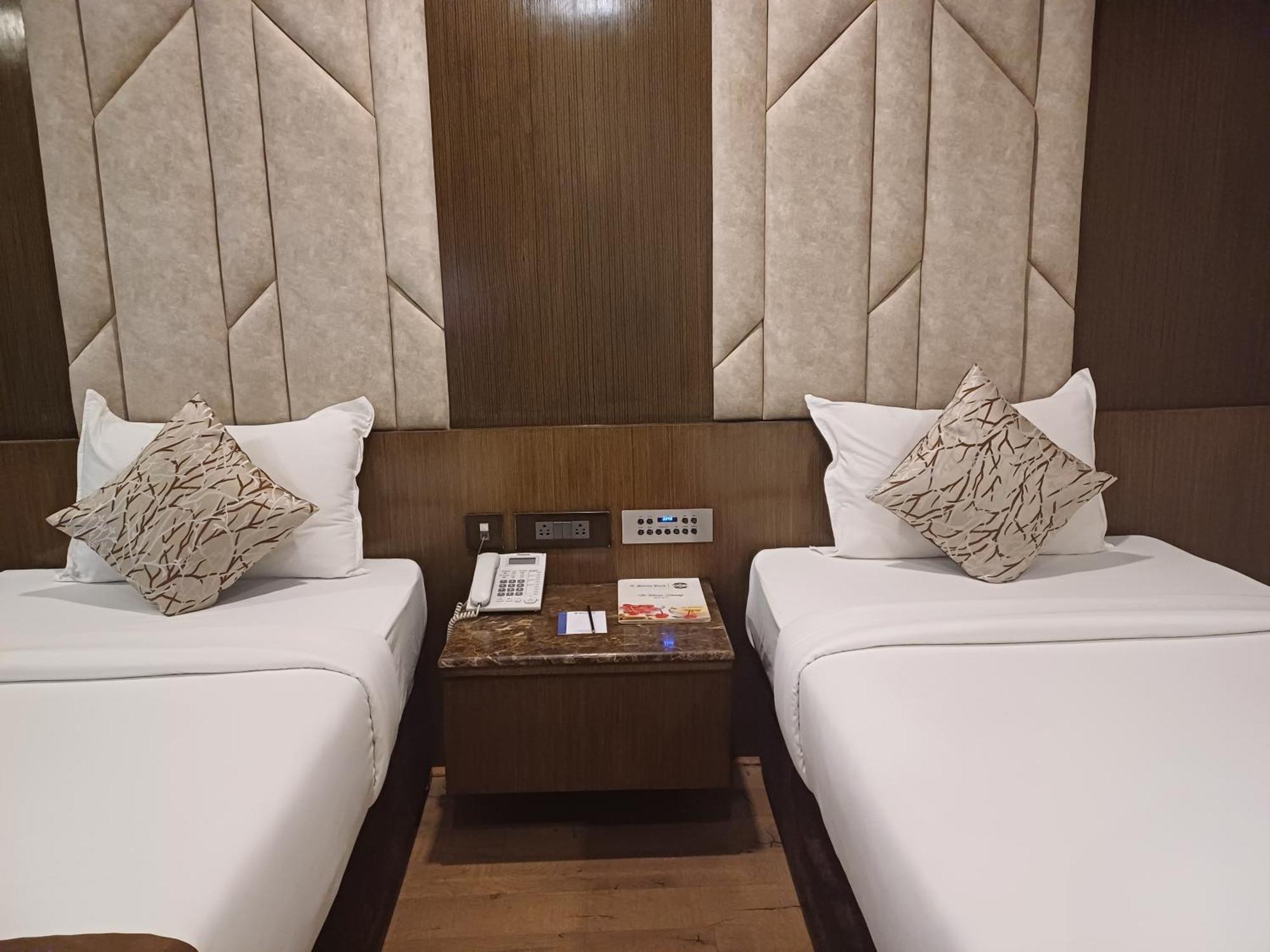 Hotel Benzz Park Chennai Zewnętrze zdjęcie