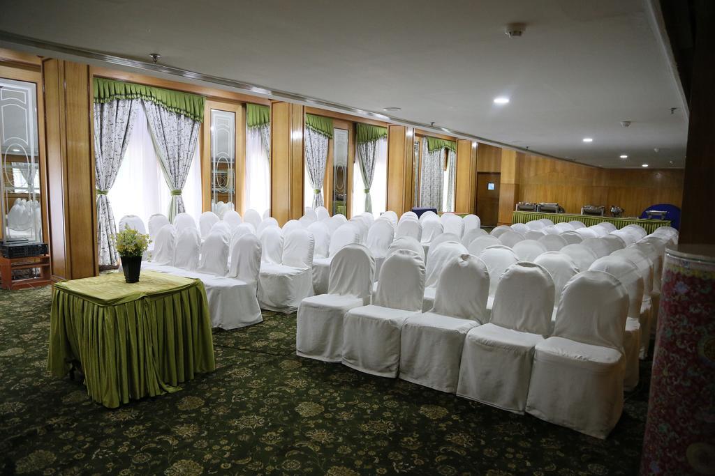 Hotel Benzz Park Chennai Zewnętrze zdjęcie