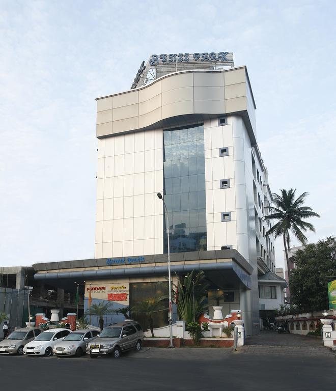 Hotel Benzz Park Chennai Zewnętrze zdjęcie