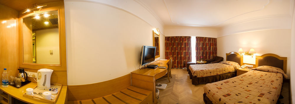 Hotel Benzz Park Chennai Zewnętrze zdjęcie