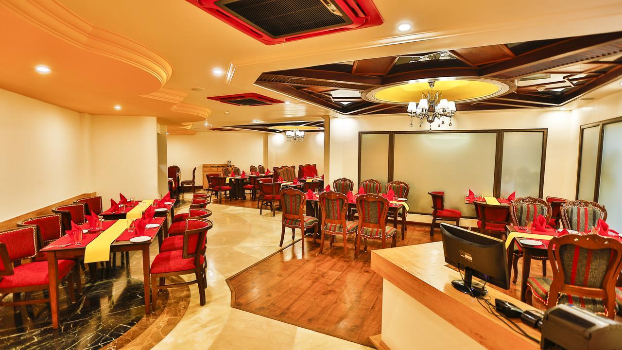 Hotel Benzz Park Chennai Zewnętrze zdjęcie