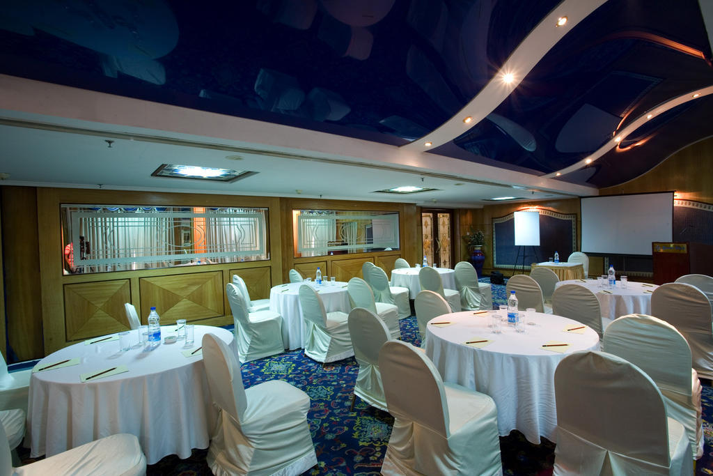 Hotel Benzz Park Chennai Zewnętrze zdjęcie