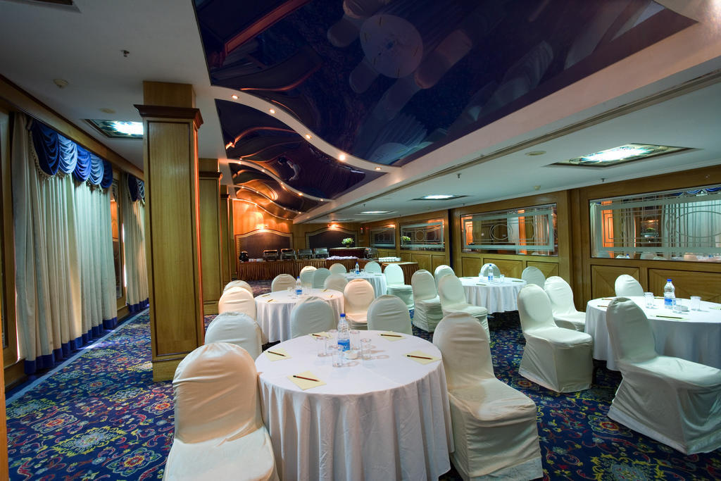 Hotel Benzz Park Chennai Zewnętrze zdjęcie